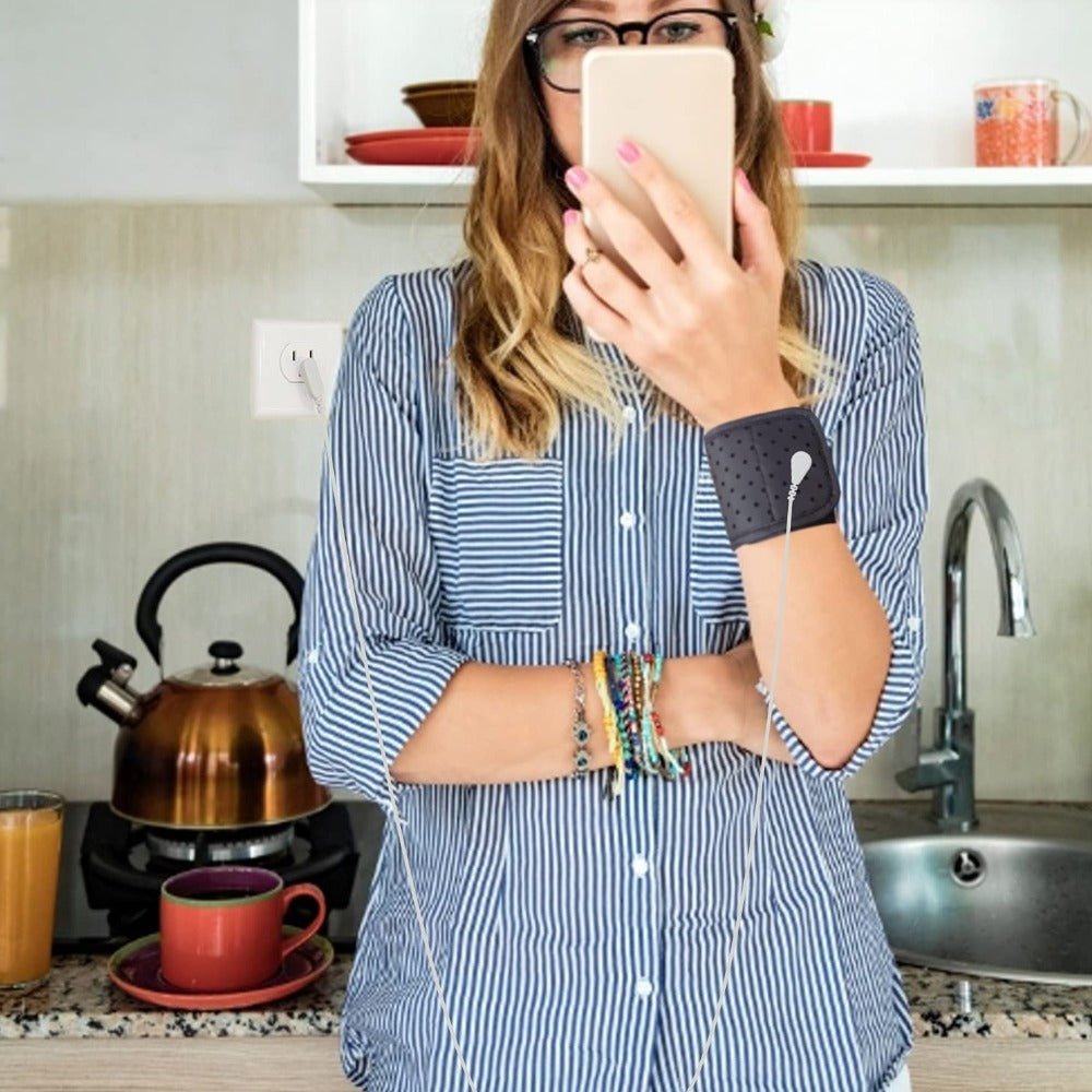Grounding Wrist Strap (Earthing Band) – Stay Grounded at Work - TheVitalEarth
